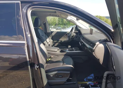 2018 Audi Q7 3.0T Premium z USA, uszkodzony, nr VIN WA1LAAF71JD051158